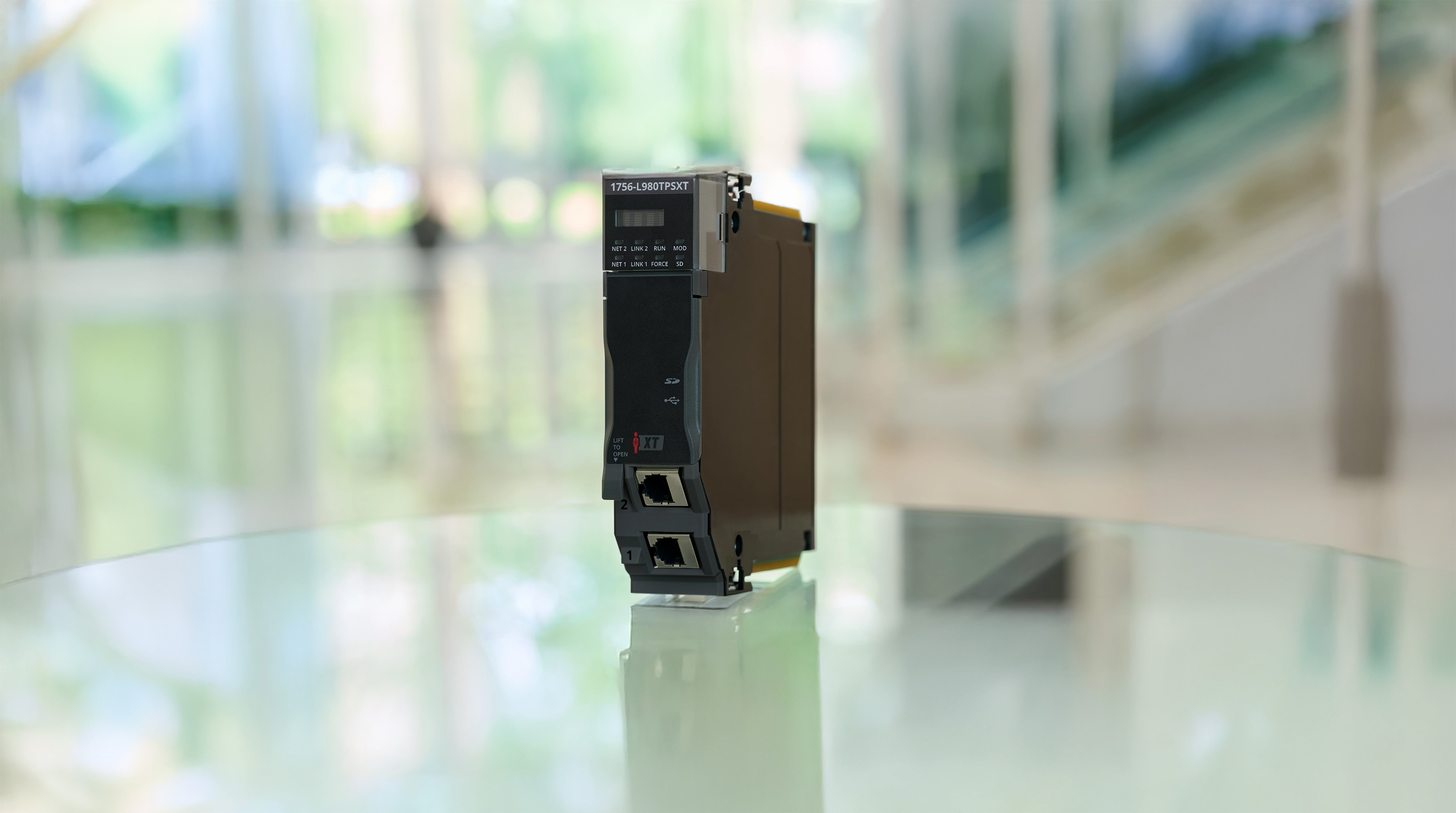 Nova družina krmilnikov ControlLogix 5590